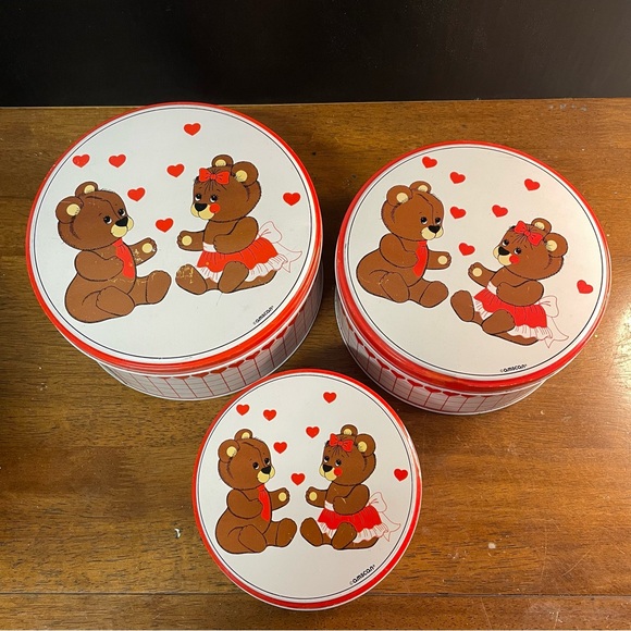 Valentine 3 Vintage Amscan Bears & hearts food or gift Storage Tins - Picture 1 of 13